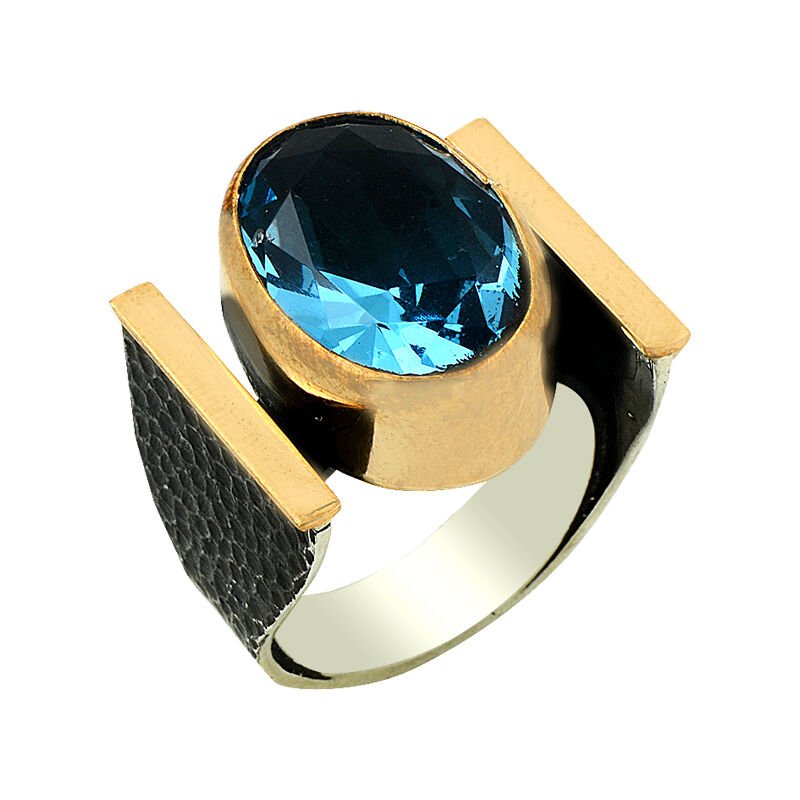 Authentic ring with aquamarine stone