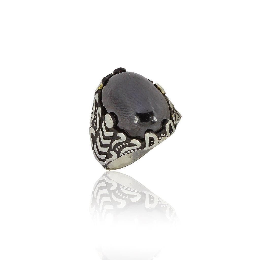 men's ring with onix stone