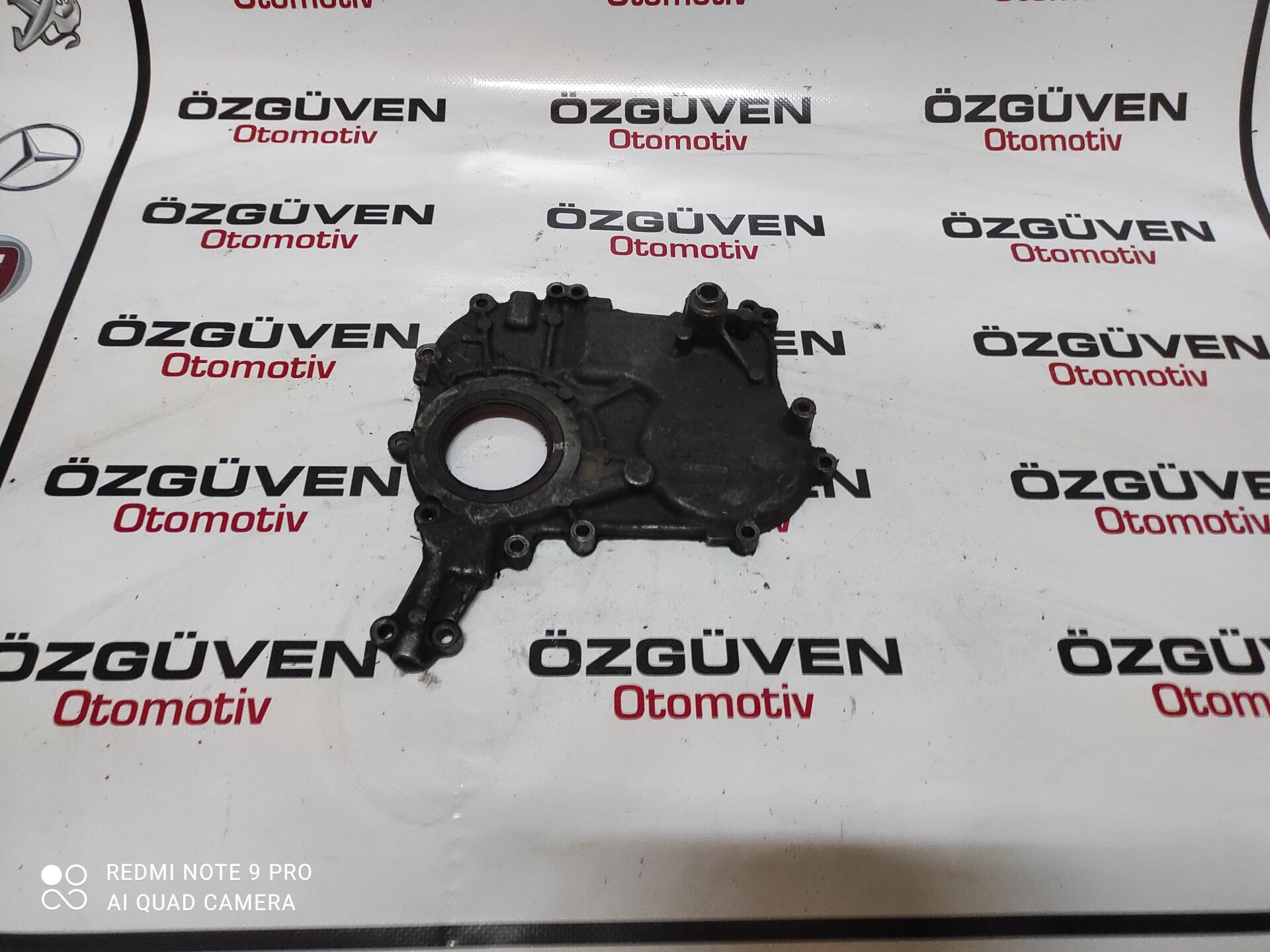 Audi A6 3.0 Tdi Ön Krank Keçe Kapağı