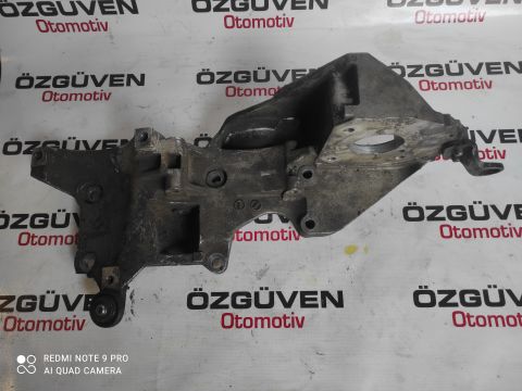 Volkswagen Passat 2.0 Tdi Cba Mazot Pompa Braketi