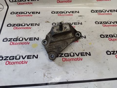 Ford Mondeo Şanzıman Kulak Braketi