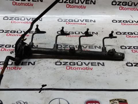 Mercedes Vaneo 1.7 Dizel Enjektör kütüğü