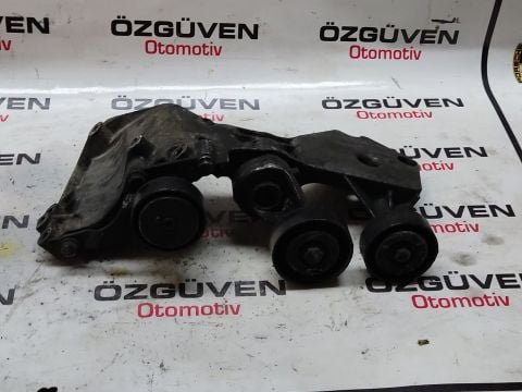 Mercedes Vaneo 1.7 Dizel Klima braketi