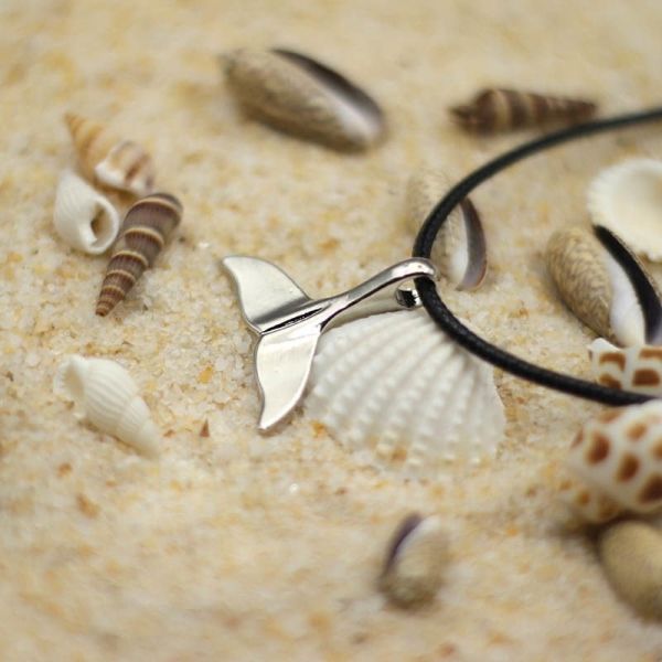 Balina kuyruğu kolye