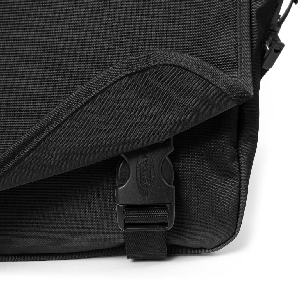 Eastpak JR Omuz Askılı Postacı Çantası Black EK0000770081