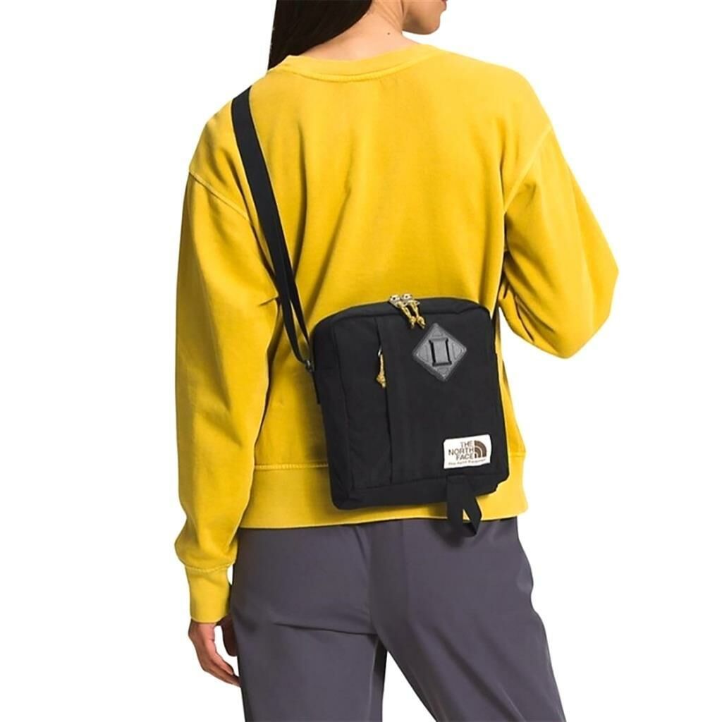 The North Face Berkeley Crossbody Postacı Çantası NF0A52VTASX1