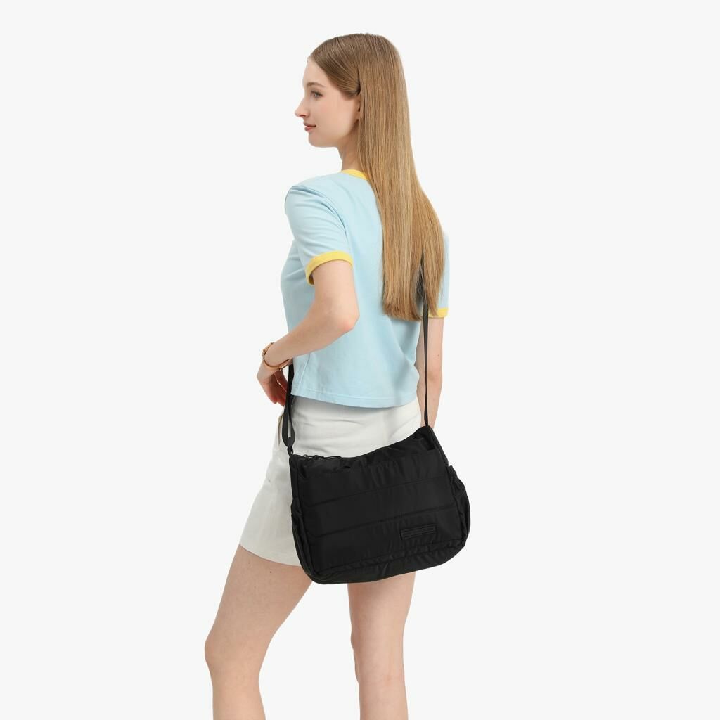 Smart Bags Yumuşak Kumaş Askılı Postacı Kadın Çantası 8730 Lila