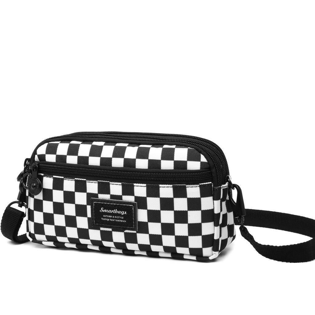 Smart Bags Mini Boy Postacı Çantası ve Cüzdanı Krinkıl Kumaş 1112 Beyaz Damalı