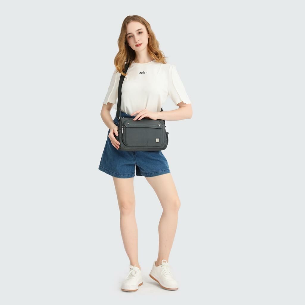 Exclusive Serisi Uniseks Postacı Çantası Smart Bags 8701 Kahve