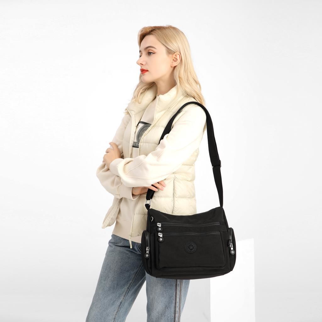 1115 Krinkıl Kumaş Bayan Omuz Çantası Smart Bags Siyah
