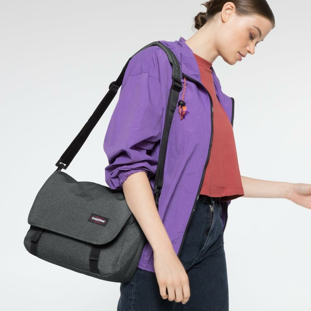 Eastpak JR Omuz Askılı Postacı Çantası Black Denim EK00007777H1