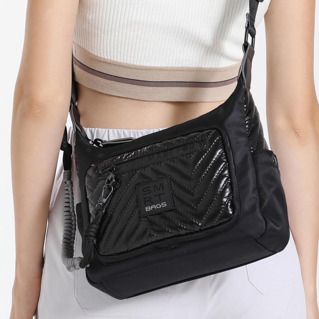 Smart Bags Parlak Kumaş Çapraz Askılı Kadın Postacı Çantası 3251 Yeşil