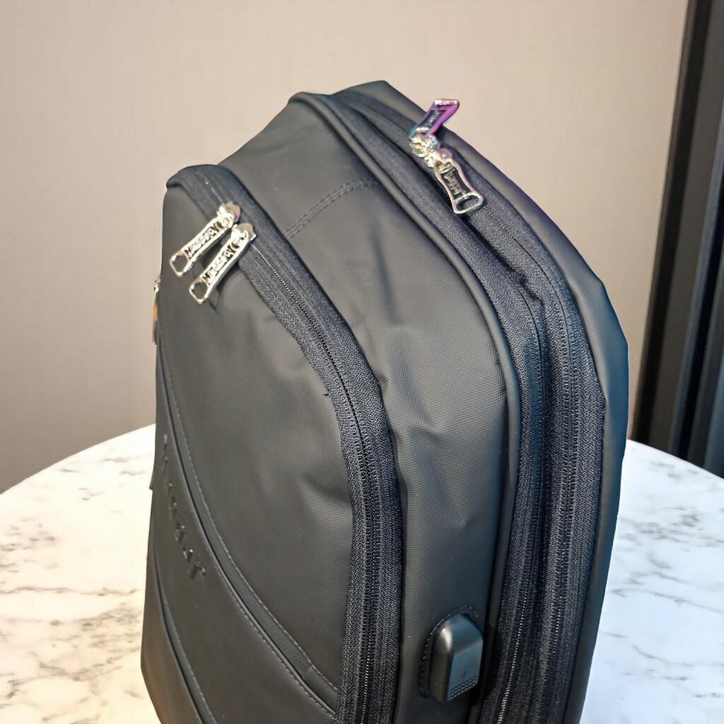 Laptop Gözlü ve Körüklü İnce Tasarım Sırt Çantası Baggaj S24129 Gri