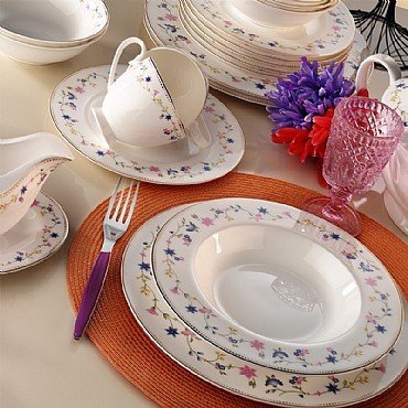 Kütahya Porselen Bone China 84 Parça 25137 Desenli Yemek Takımı