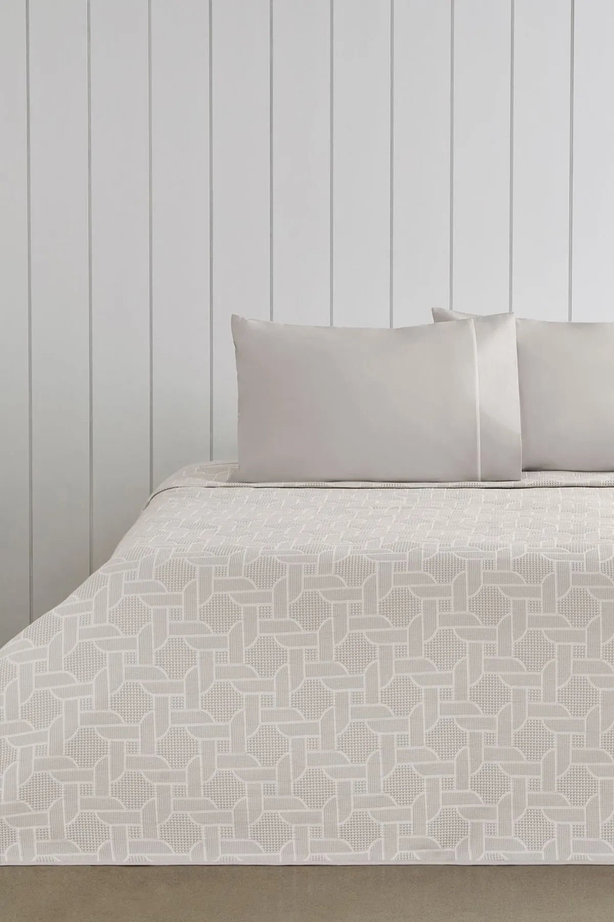 Taç Çift Kişilik Jakar Pike takımı Callıe Taş 230x250cm