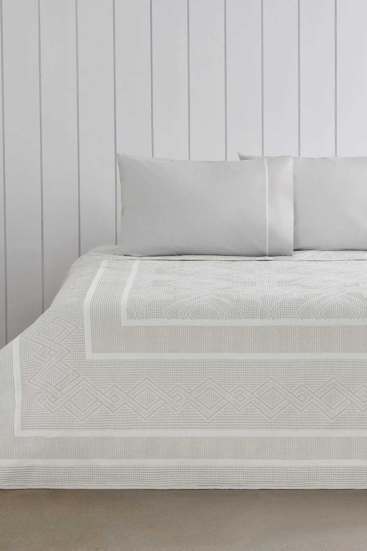 Taç Çift Kişilik Jakar Pike takımı Anette Gri 230x250cm