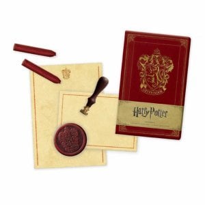Harry Potter: Gryffindor Deluxe Stationery Set HC