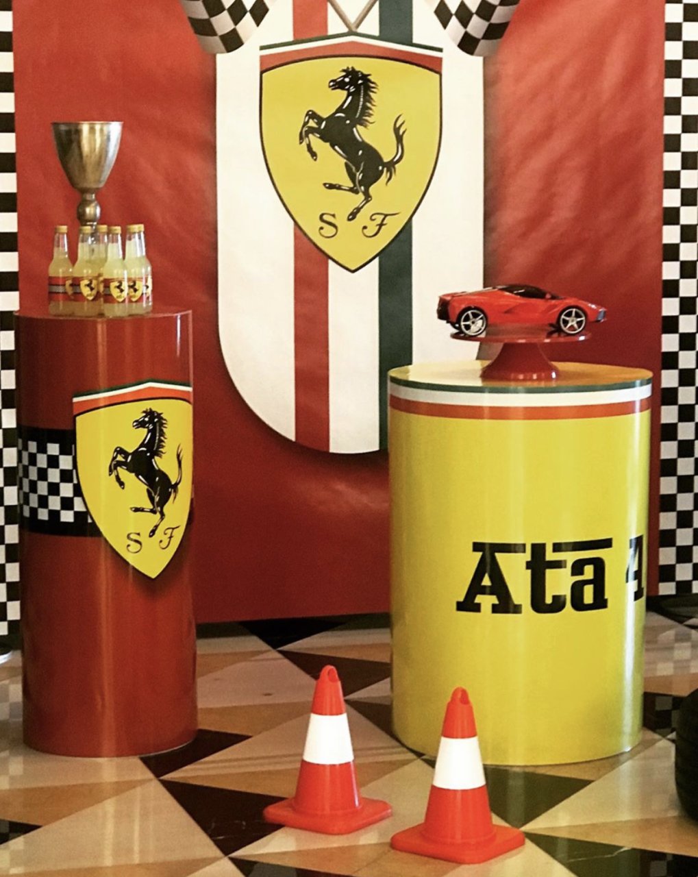 Ferrari Konseptli Doğum Günü Organizasyonu