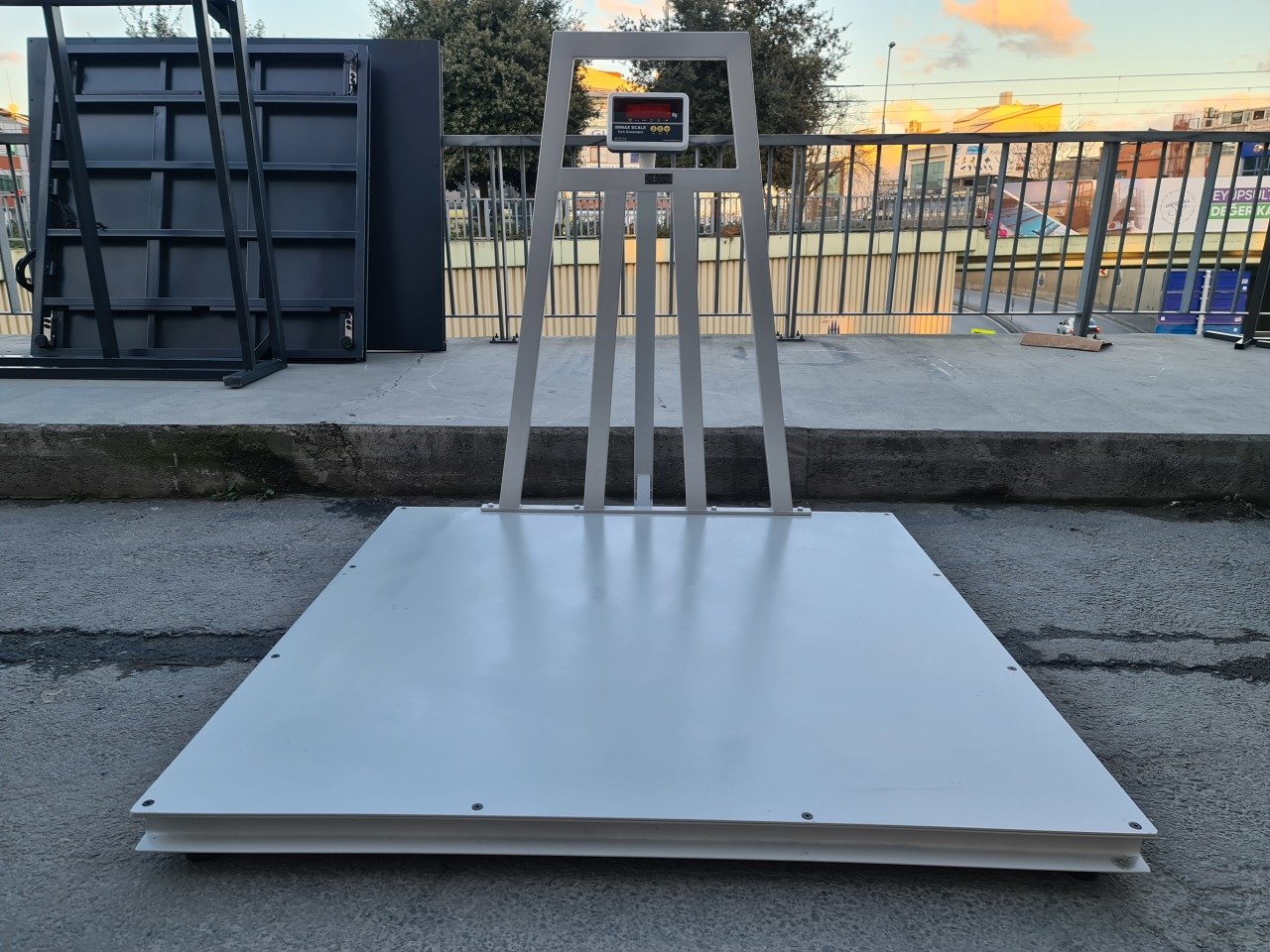 İmmax Dayama Siperli Ağır Hizmet Baskülü 3 Ton 150x200 Cm Özel Üretim