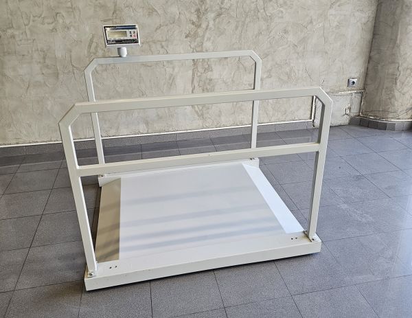 İMMAX Rampalı Tutunma Barlı Diyaliz Baskülü 600 KG 90x110 Cm Şarjlı