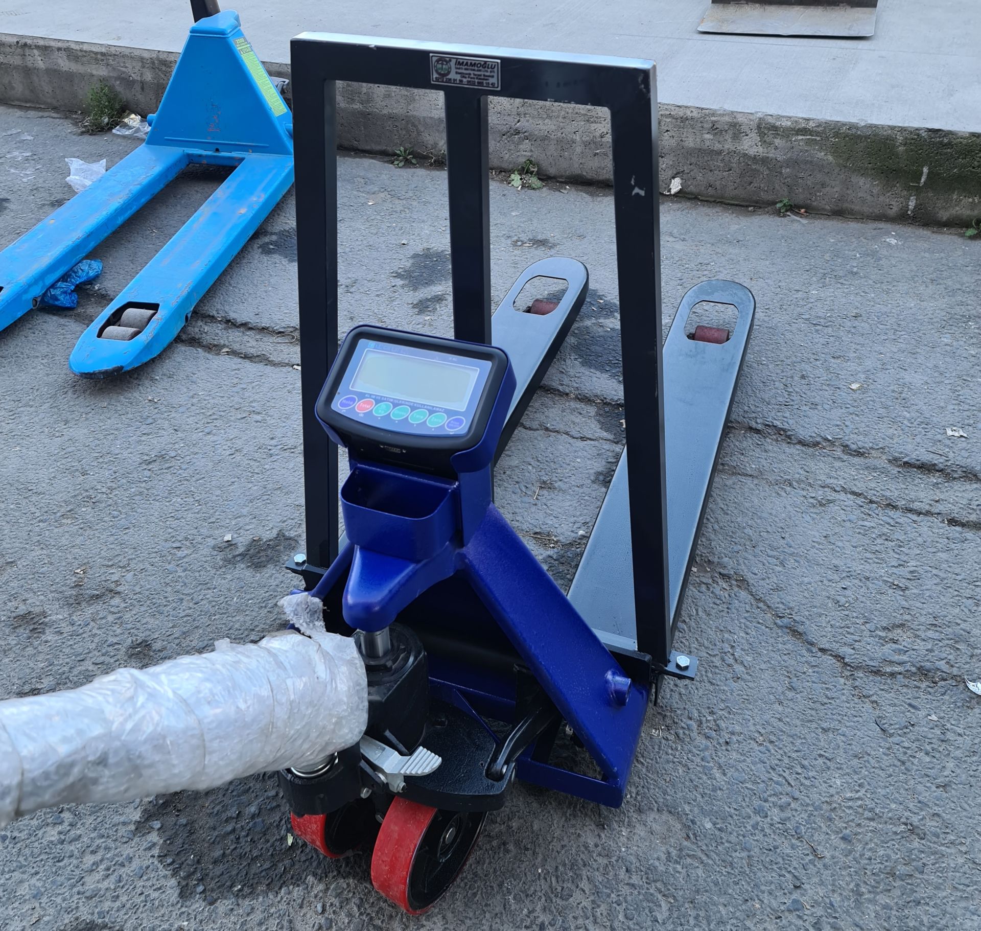 Neck Siperli Transpalet Baskül 2 Ton Döküm Pompalı