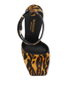 Sandalen mit Leopardenmuster - Schuhe, Gemustert
