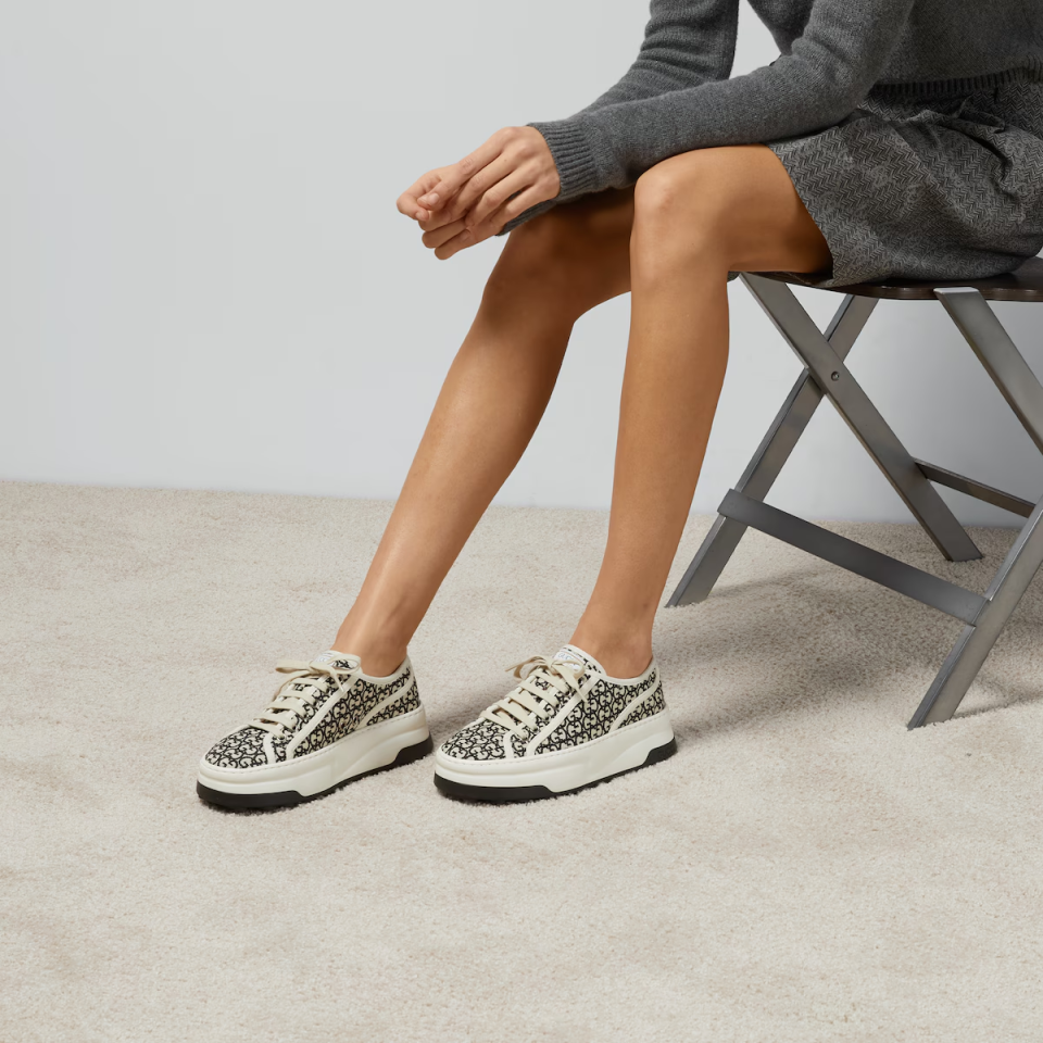 Damen-Sneaker mit GG-Prägung – Schuhe, Weiß