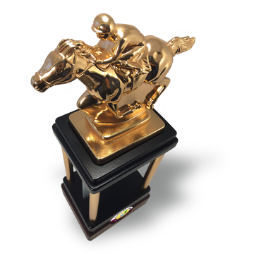 كأس سباق الخيل - مطلي بالذهب