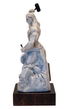 Kendini Yontan Adam (Antik Taş Efekt)