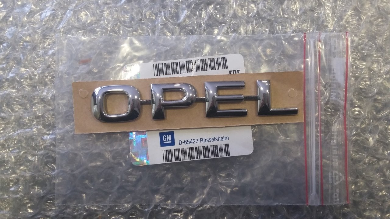 Opel Vectra B Opel Bagaj Yazısı