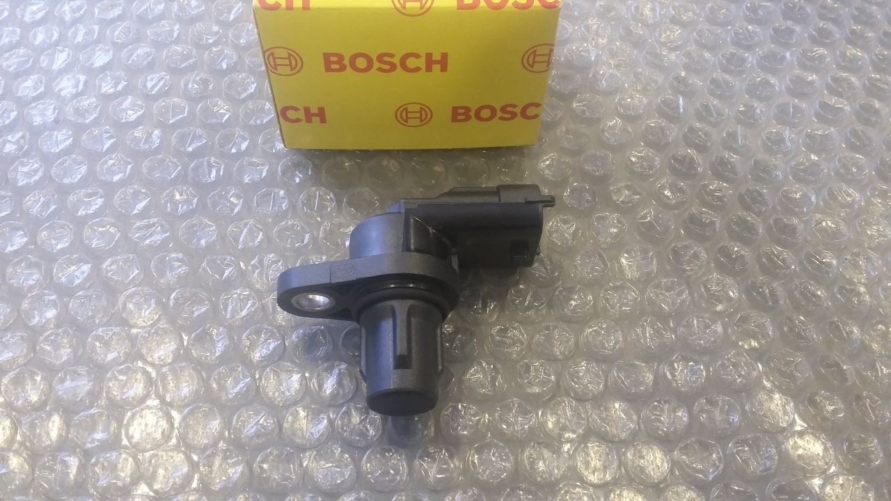 Opel Astra H Eksantrik Devir ( Kam Mili Hız ) Sensörü Z14XEP- Z16LET Motorlar BOSCH Marka