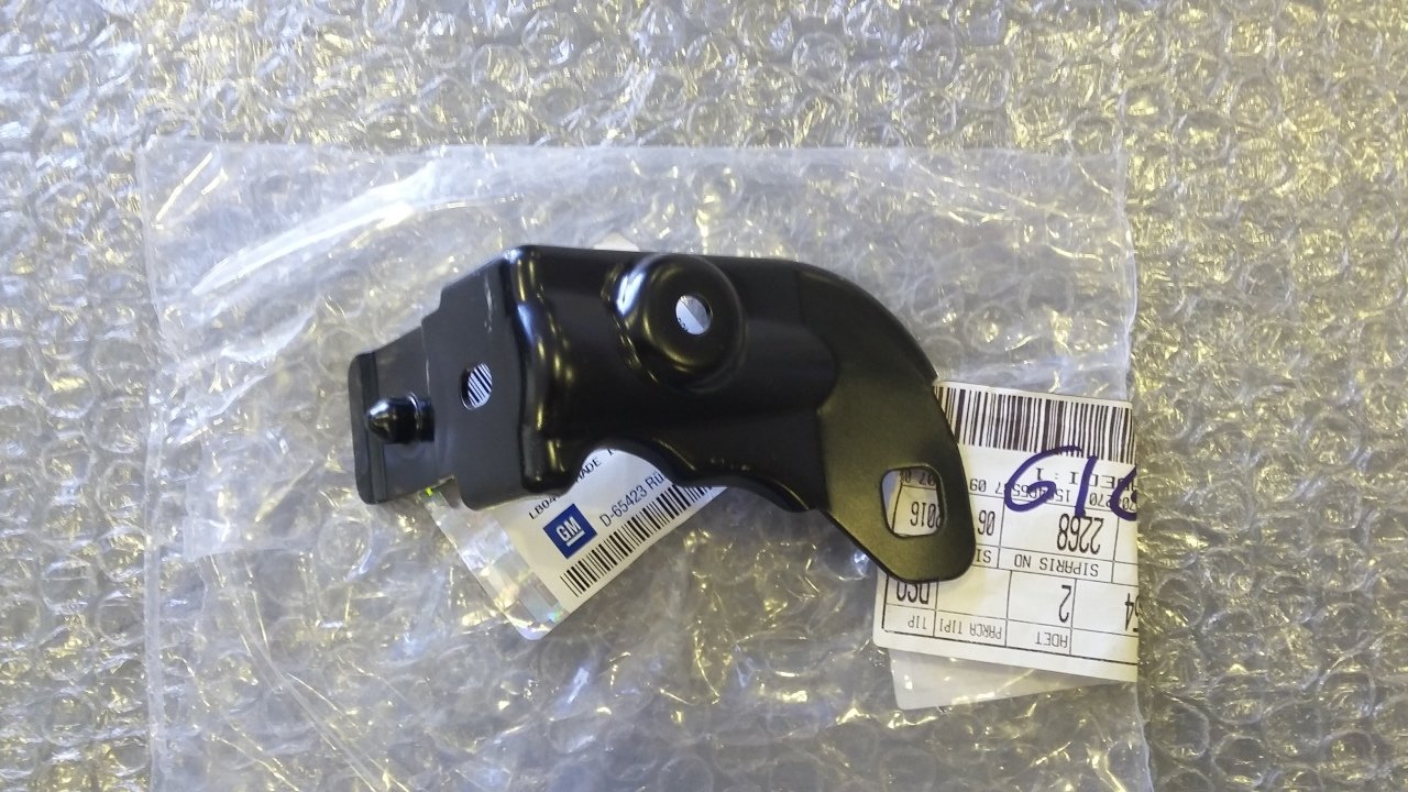 Opel İnsignia Far Alt Braketi - Ayağı Sağ GM