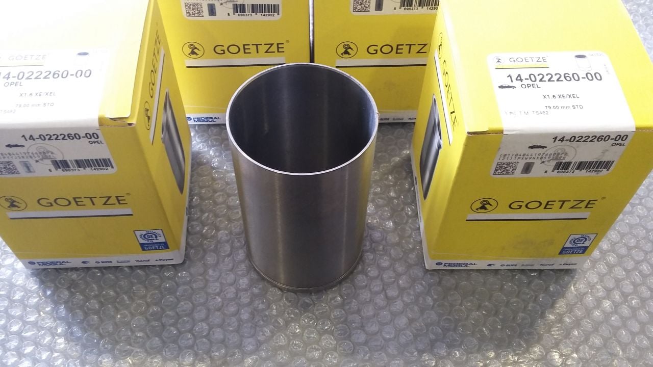 Opel İnsignia Gömlek Takımı A16XER Motor GOOTZE Marka