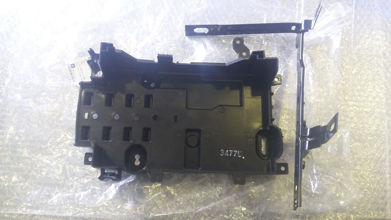 Chevrolet Aveo Akü Kapağı ( Kabı ) Alt 2011> GM