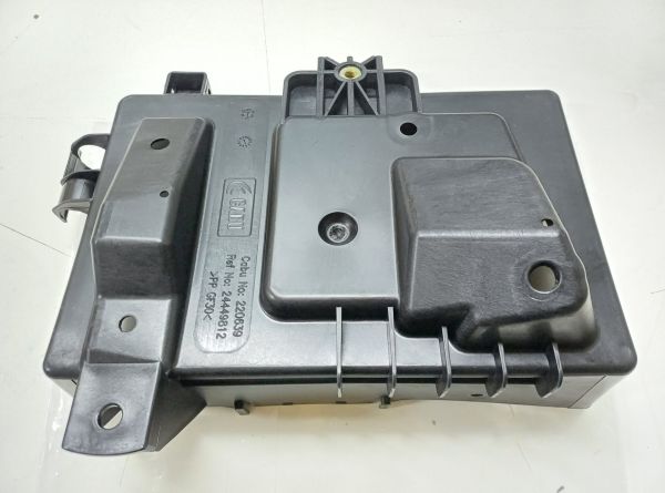 Opel Astra G Akü Kapağı Yeri