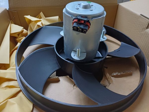 Opel Corsa B Fan Motoru 1.5 -1.7