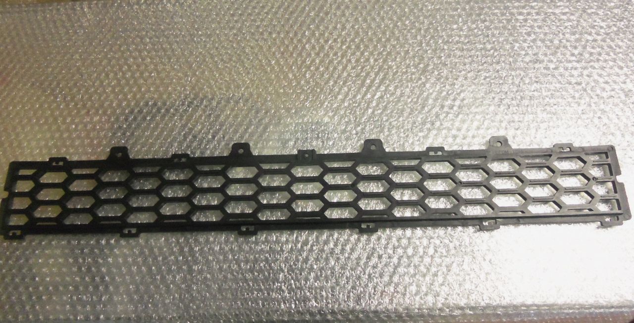 Chevrolet Captiva Ön Tampon Orta Izgara GM