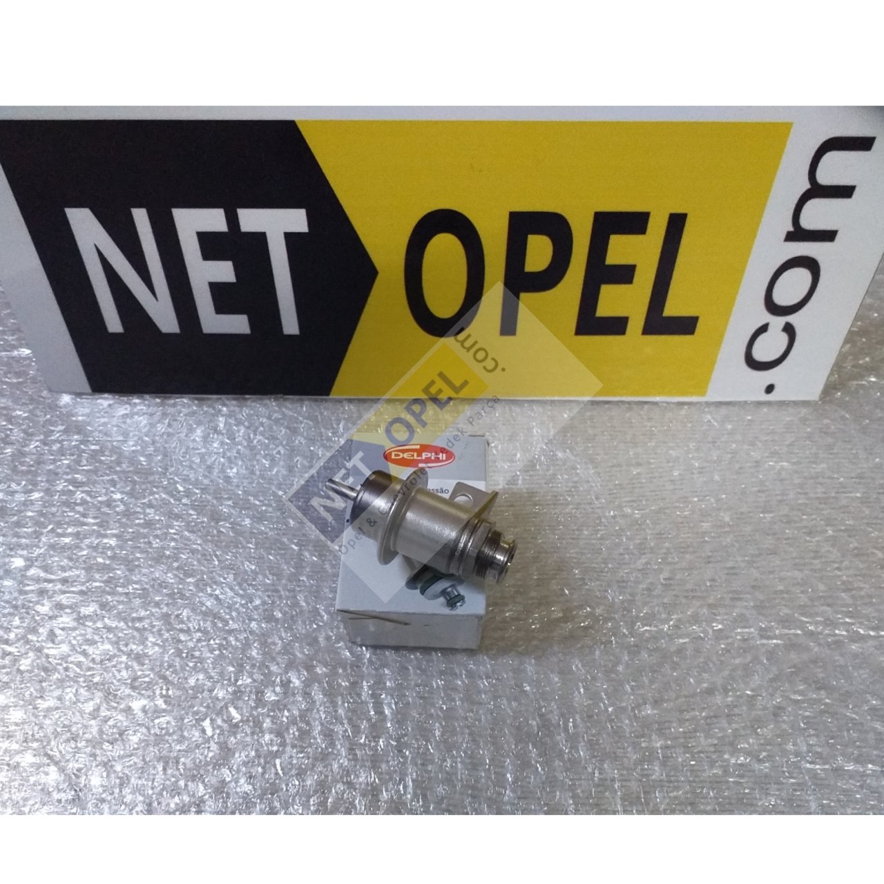 Opel Vectra B Yakıt Püskürtme Valfi ( Benzin Regülatörü ) 1.6 Motor Orjinal..