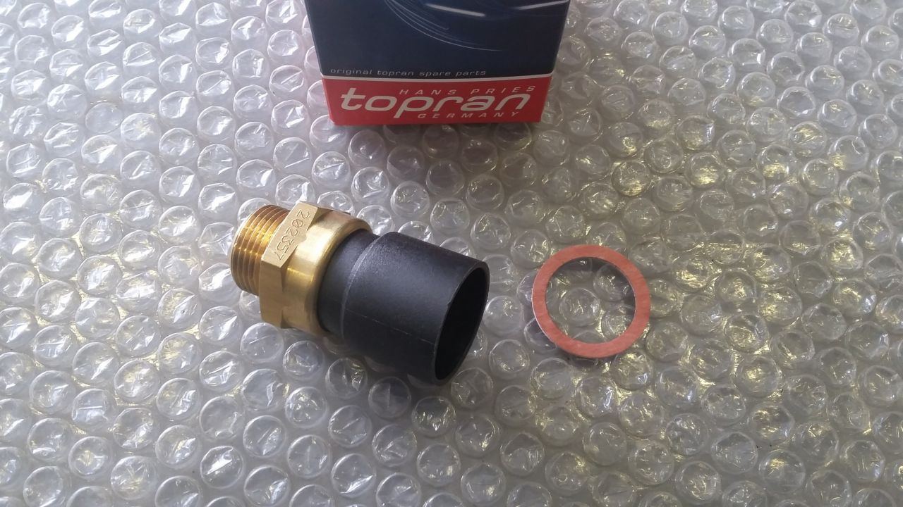Opel Combo B Fan Müşürü ( Yuvarlak Soket ) 1.7 Motor