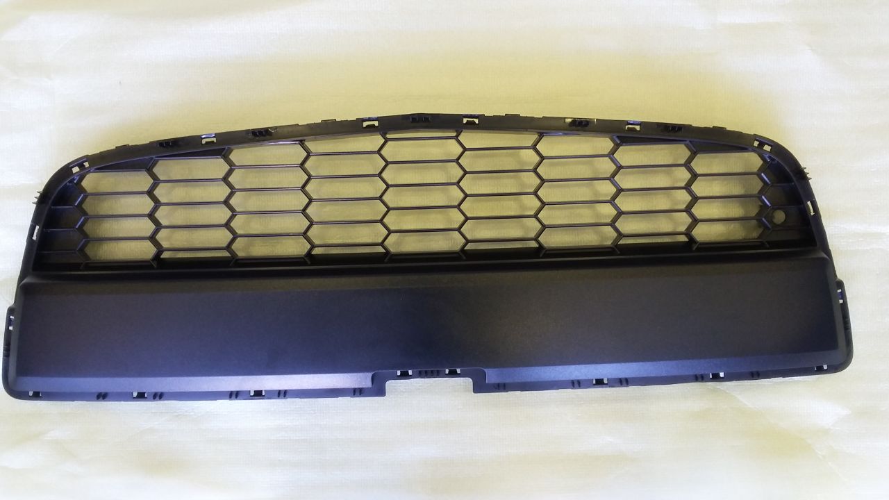 Chevrolet Aveo Panjur Alt ( Tampon Izgarası - Plaka Altı ) Kromsuz 2011 -GM