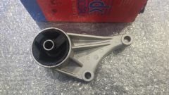 Opel Astra G Motor Kulağı ( Takozu ) Ön
