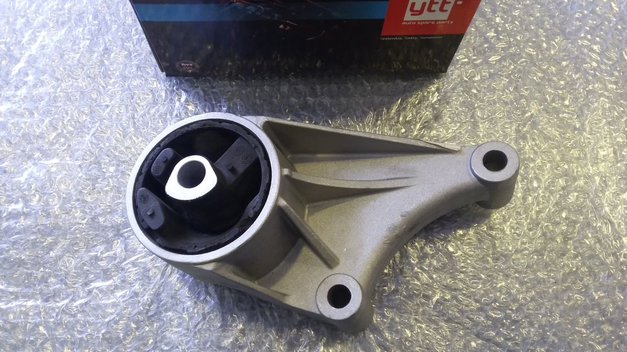 Opel Astra H Motor Kulağı ( Takozu ) Ön 1.4 - 1.6 Motorlar