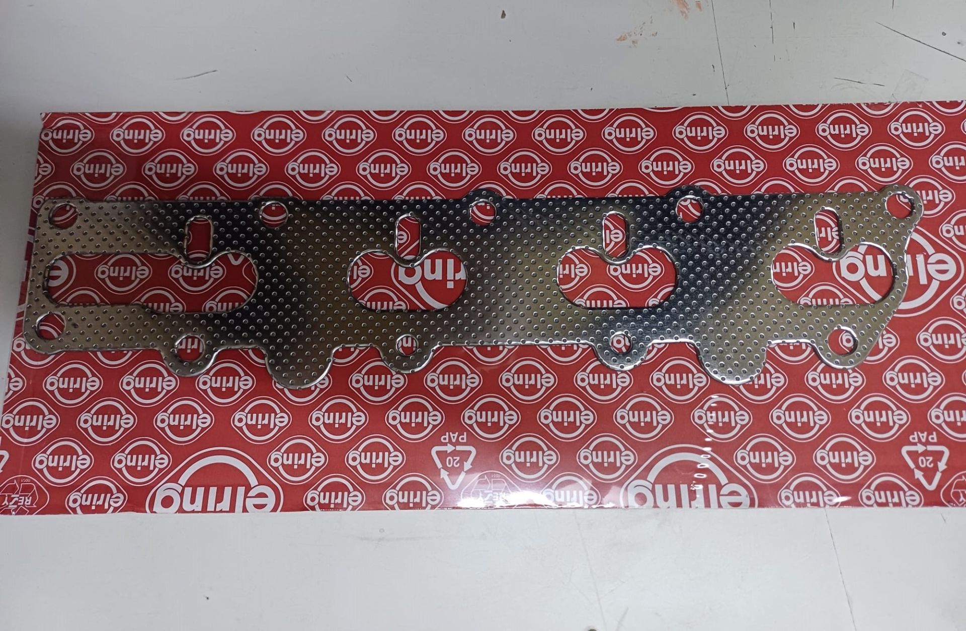 Opel Omega B Manifold Contası ( Egzoz ) X20XEV - Y22XE Motorlar Orjinal
