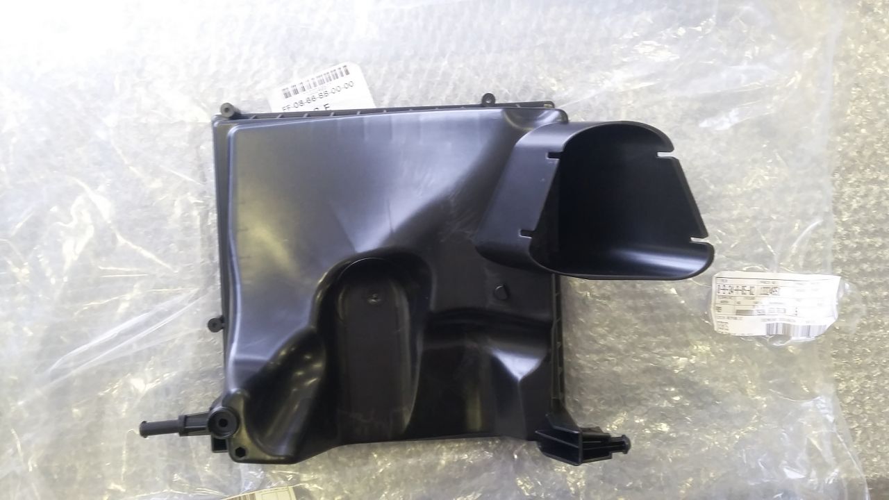 Opel Astra J Hava Filtre Kutusu - Kapağı Alt A14XER Motor GM