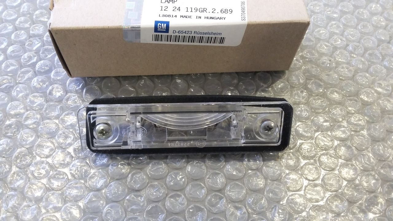 Opel Vectra B Plaka Lambası Camı Komple 1999-2001 GM