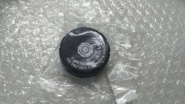 Opel Corsa C Fren Hidrolık Depo Kapağı ALMAN