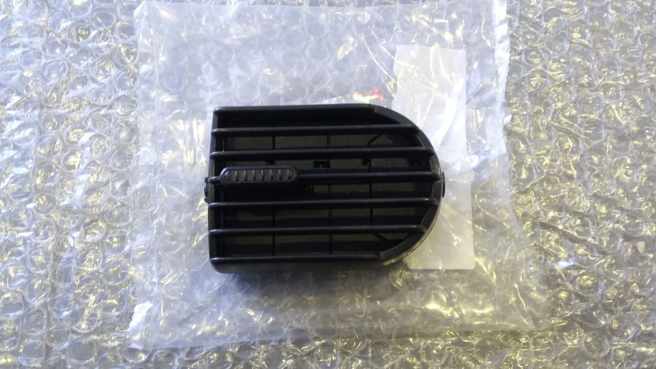 Opel Corsa C Kalorifer Izgarası ( Havalandırma - Difrizör )