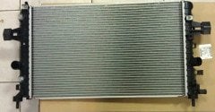 Opel Astra H Radyatör ( Su Radyatörü ) Otomatik 1.6 - 1.8 Motorlar BEHR Marka Orjinal..