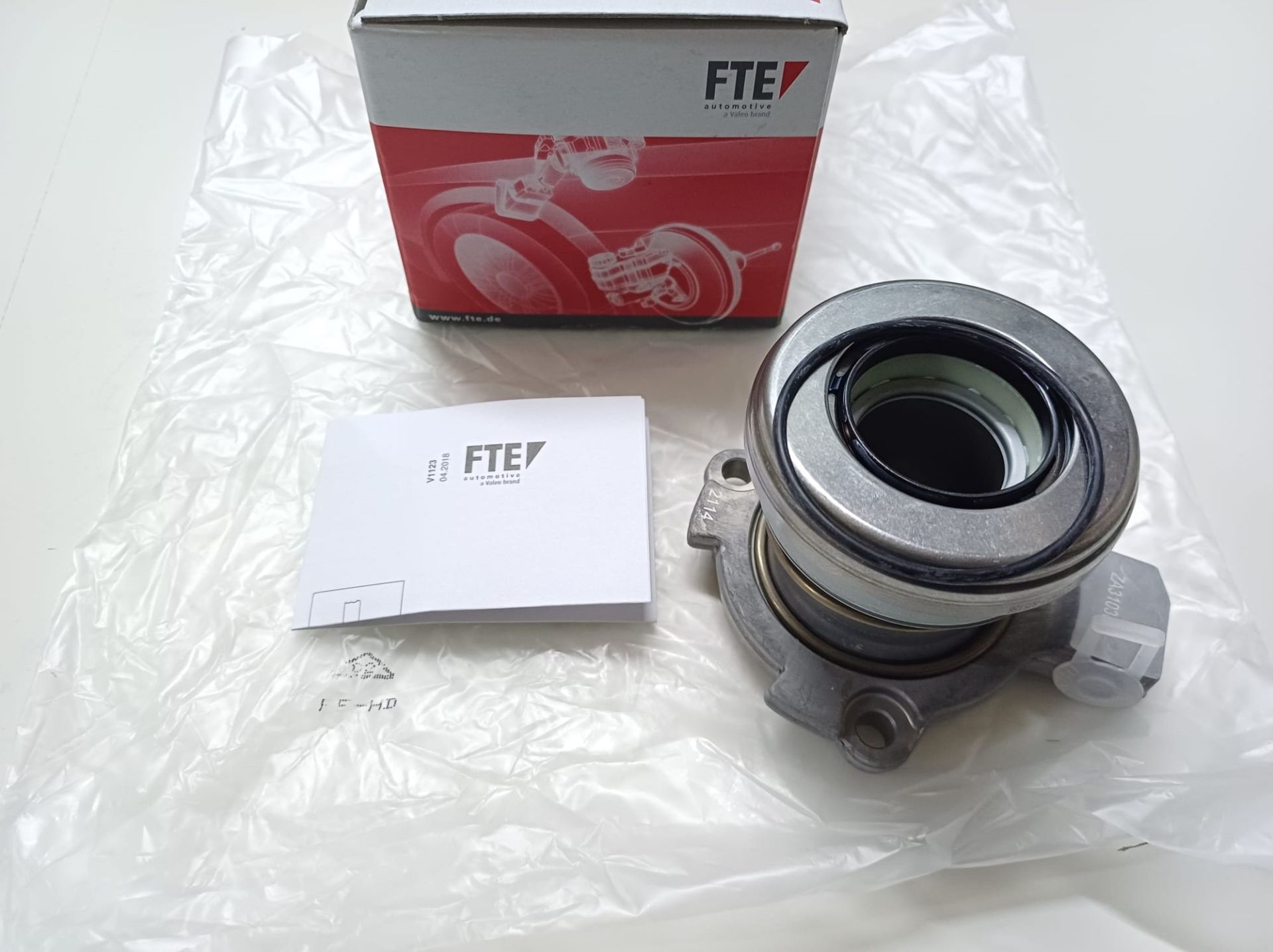 Opel Astra G Debriyaj Bilyası ( Alt Merkez ) X1.4XE - Z1.4XE Motorlar Orjinal