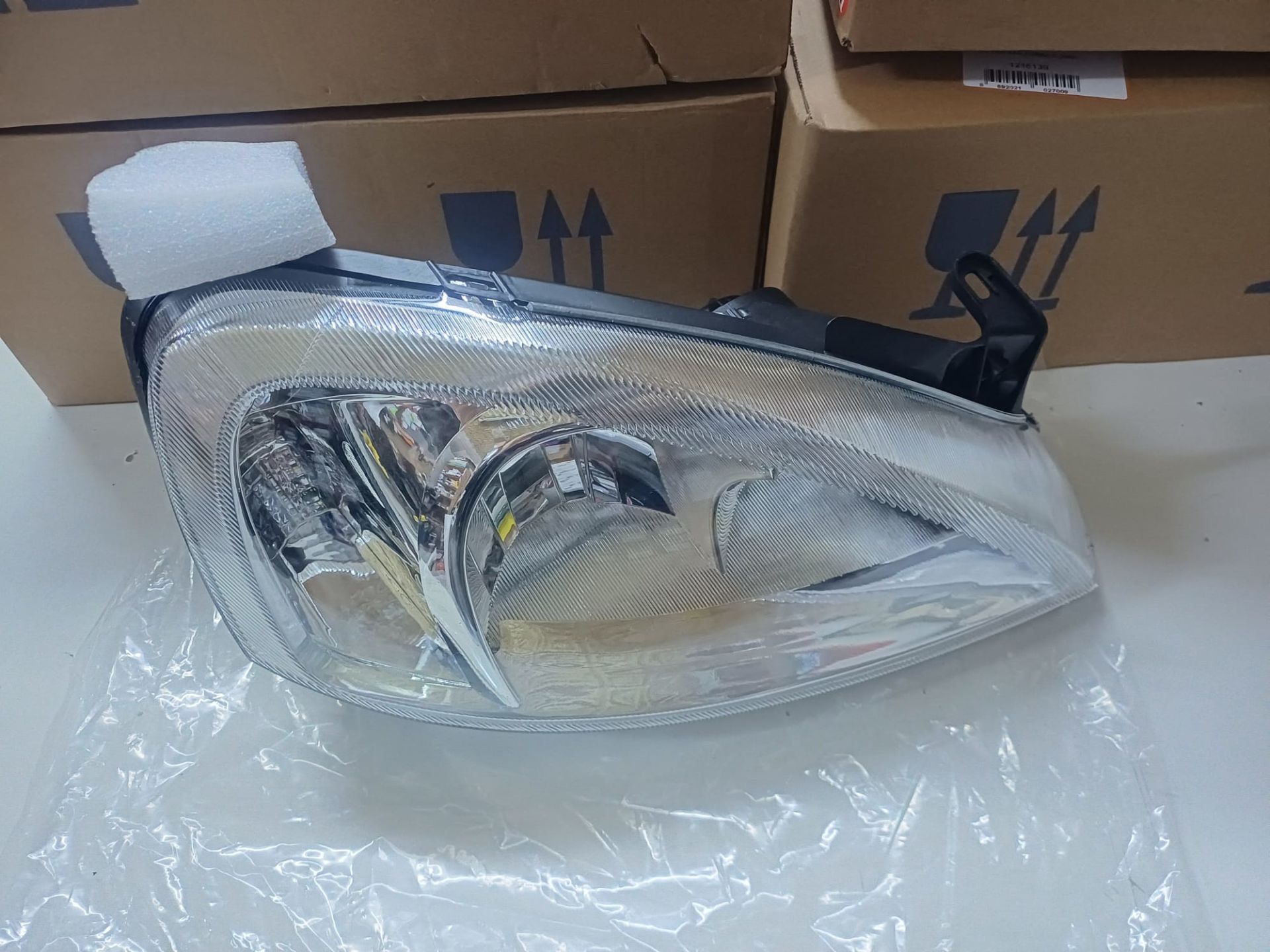 Opel Corsa C Far Lambası Sağ